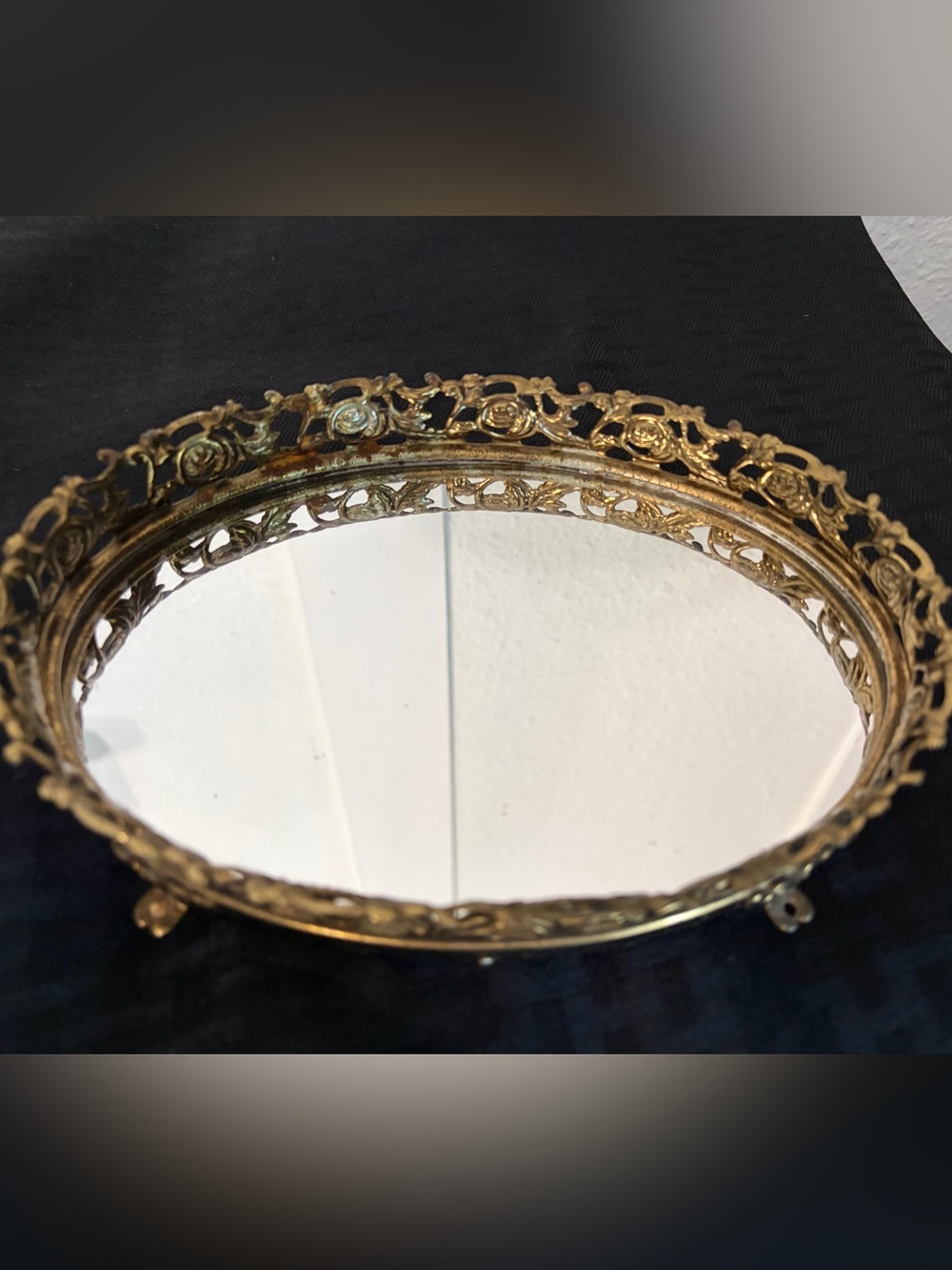 Vintage Dresser Vanity Mirror Tray & 2 Fleur De Lis De Trinket Dishes - Picture 4 of 12